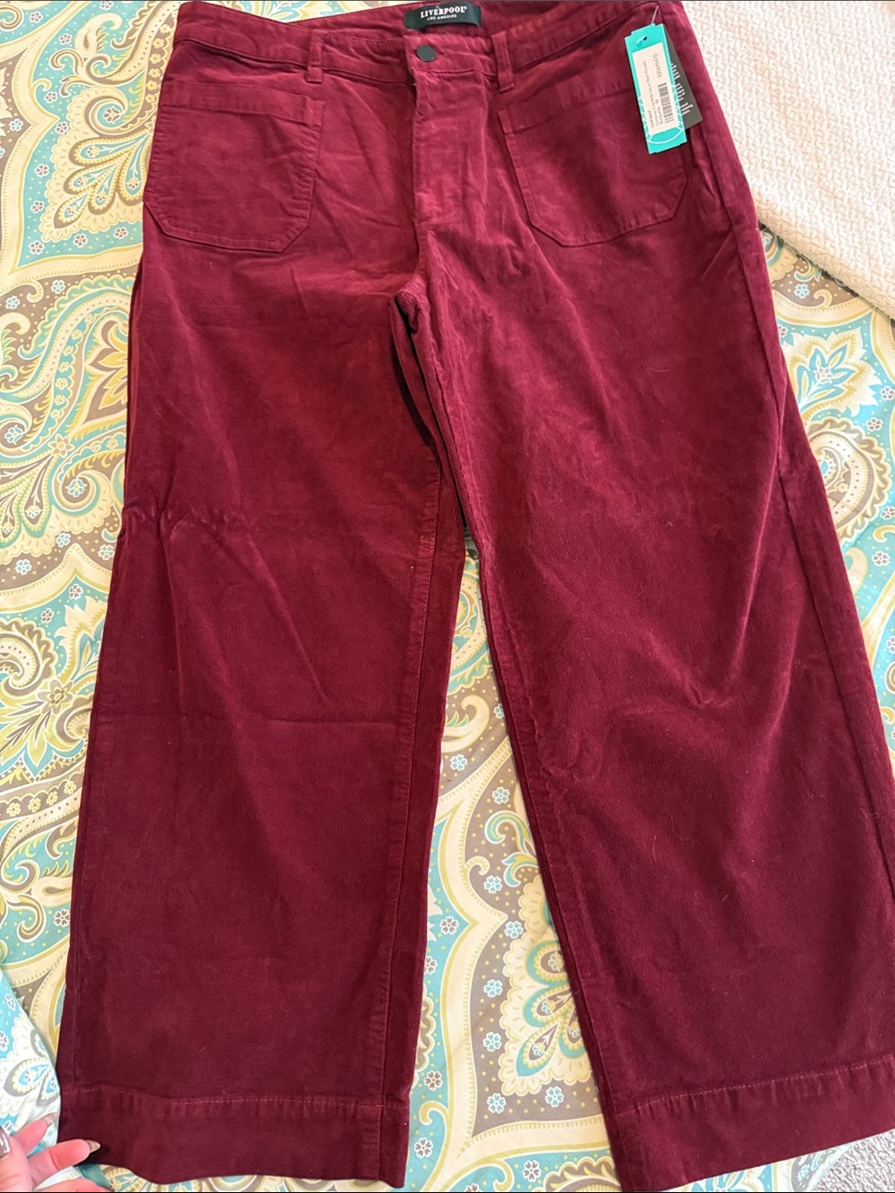 Liverpool Women's Wide-Leg Corduroy Pants in Burgundy